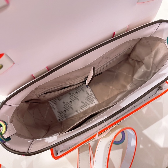 Michael Kors Manhattan Medium Satchel - Picture 7 of 13